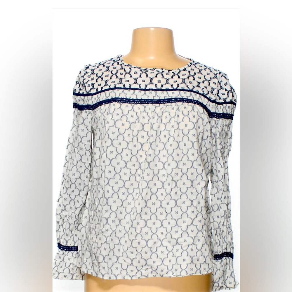 Crown & Ivy Multi Colored Womenss Blouse excellent condition
